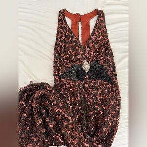 1920’s Halloween inspired sequence brown dress.